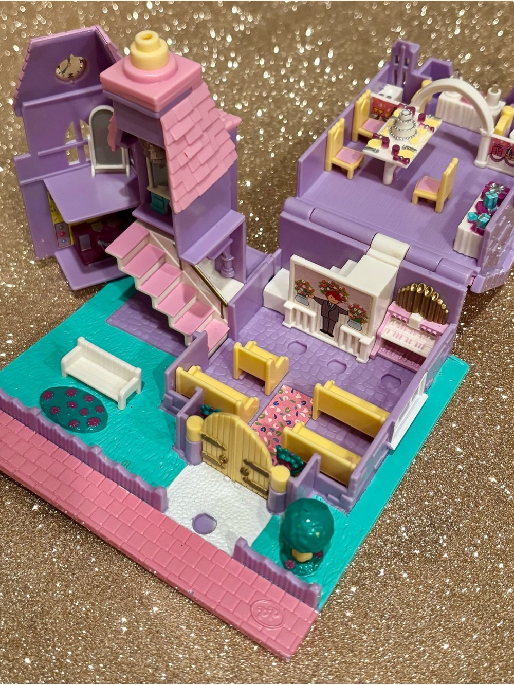 Vintage 1993 Polly Pocket Light-up Wedding Chapel by Blue Bird Toys Inc - Picture 3 of 7